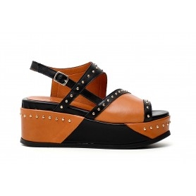 Cafe Noir SANDALO ZEPPA ASIMMETRICO IN PELLE CON BORCHIE - C1HH1380
